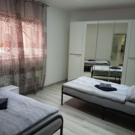 Monteurwohnung Loiching Dış mekan fotoğraf