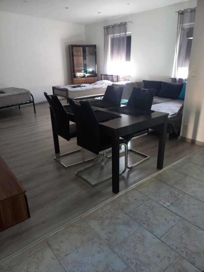 Monteurwohnung Loiching Dış mekan fotoğraf